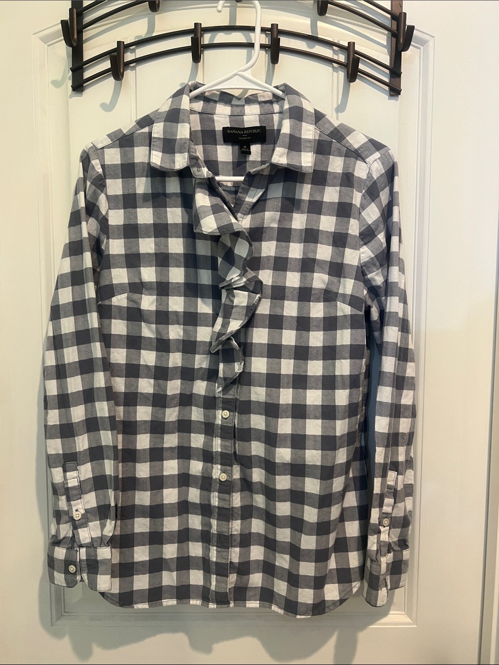 Banana Republic women’s Gray and White Check Button-Down Shirt